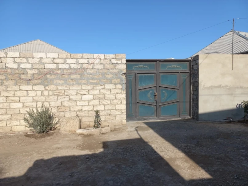 Satılır ev/villa 3 otaqlı 3 m², Binə q-1