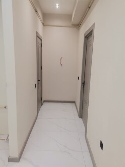 Satılır yeni tikili 2 otaqlı 70 m²,  İnşaatçılar m.