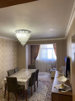 Satılır köhnə tikili 2 otaqlı 47 m², Neftçilər m. Satılır köhnə tikili 2 otaqlı 47 m², Neftçilər m.