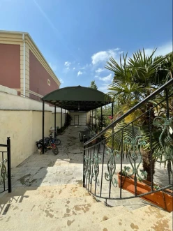 Satılır ev/villa 3 otaqlı 200 m², Badamdar q.