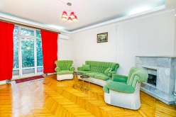 İcarə köhnə tikili 2 otaqlı 70 m², Sahil m.