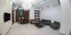 İcarə yeni tikili 3 otaqlı 167 m²,  28 May m.
