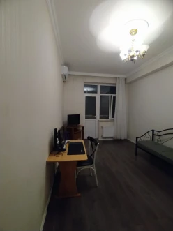 Продан Новое здание 3 Комнаты 75 m²,  Иншаатчылар м.