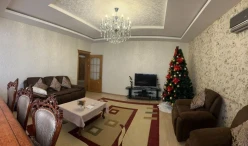 Satılır yeni tikili 3 otaqlı 130 m², 8 Noyabr m.