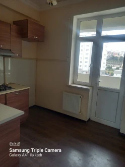 Satılır yeni tikili 2 otaqlı 60 m²,  İnşaatçılar m.