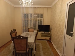 Satılır köhnə tikili 4 otaqlı 105 m², Köhnə Günəşli q.