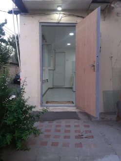 Satılır köhnə tikili 2 otaqlı 42 m², Bayıl q