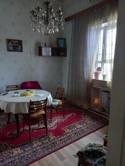 Satılır köhnə tikili 2 otaqlı 45 m², Yasamal r.
