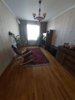 Satılır köhnə tikili 3 otaqlı 85 m², Əhmədli m.