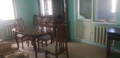 Near İnşaatçılar Metro Station, 4-room old building, 100 m² – For Sale