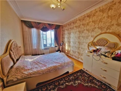 İcarə köhnə tikili 3 otaqlı 75 m², Gənclik m.