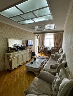 3-room new apartment, 80 m², for sale near İnşaatçılar metro station