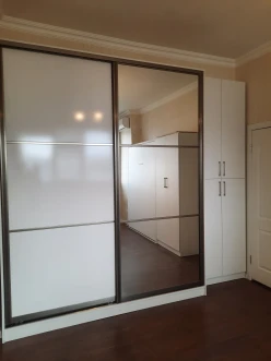 Satılır yeni tikili 1 otaqlı 35 m², İnşaatçılar m.