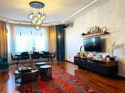 Satılır yeni tikili 3 otaqlı 140 m², Gənclik m.