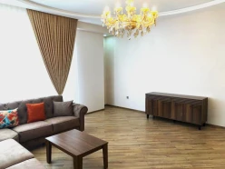 İcarə yeni tikili 4 otaqlı 150 m², Nizami m.