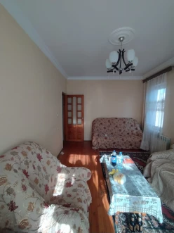 İcarə köhnə tikili 2 otaqlı 60 m², İnşaatçılar m.