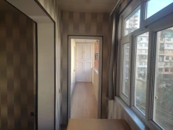 Satılır köhnə tikili 5 otaqlı 120 m², İnşaatçılar m.