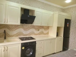 Satılır yeni tikili 2 otaqlı 97 m², Saray q-4