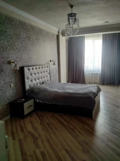 Satılır yeni tikili 2 otaqlı 97 m², Saray q-8