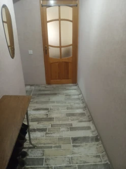 Satılır köhnə tikili 2 otaqlı 45 m², Azadlıq prospekti m.