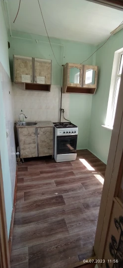 Satılır köhnə tikili 2 otaqlı 42 m², Memar Əcəmi m.