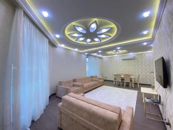 Satılır yeni tikili 3 otaqlı 145 m², Şah İsmayıl Xətai m.