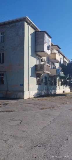 Satılır köhnə tikili 3 otaqlı 60.8 m², Hövsan q.