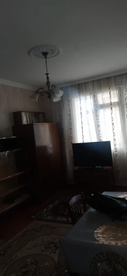 Satılır köhnə tikili 2 otaqlı 55 m², Memar Əcəmi m.
