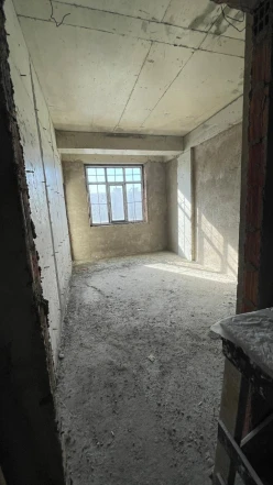 Satılır yeni tikili 2 otaqlı 82 m²,  Həzi Aslanov m.