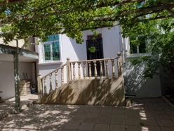 Продан Дом / вилла 4 Комнаты 140 m², Бинагади Продан Дом / вилла 4 Комнаты 140 m², Бинагади