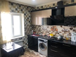 Satılır ev/villa 3 otaqlı 100 m²,  Qaraçuxur