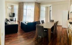 İcarə yeni tikili 3 otaqlı 90 m², Nərimanov r.