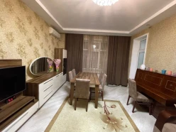 Satılır yeni tikili 2 otaqlı 60 m², Azadlıq prospekti m.