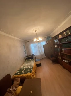 Satılır köhnə tikili 3 otaqlı 84 m², 9-cu mikrorayon q-11