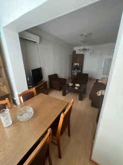 Satılır köhnə tikili 3 otaqlı 84 m², 9-cu mikrorayon q-12