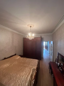 Satılır köhnə tikili 3 otaqlı 84 m², 9-cu mikrorayon q-8
