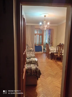 Satılır köhnə tikili 3 otaqlı 46 m², İnşaatçılar m.