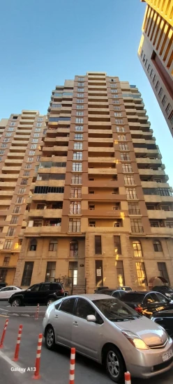 Satılır yeni tikili 4 otaqlı 180 m², Yasamal q.