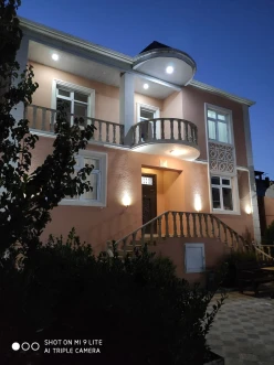 Satılır ev/villa 7 otaqlı 200 m², Badamdar q.