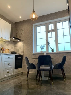 Satılır yeni tikili 3 otaqlı 95 m², Neftçilər m.