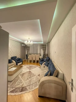 Satılır yeni tikili 3 otaqlı 132 m², İnşaatçılar m.