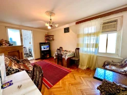 Satılır köhnə tikili 2 otaqlı 38 m², Qara Qarayev m.