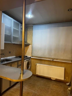 Satılır köhnə tikili 3 otaqlı 47 m²,  Bakıxanov