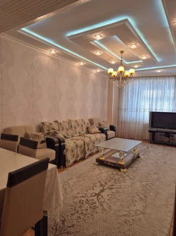 Satılır yeni tikili 2 otaqlı 80 m²,  İnşaatçılar m.