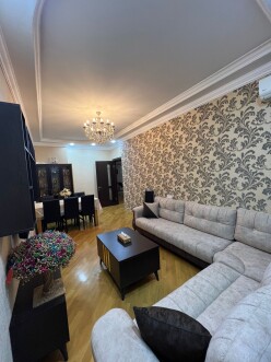 Satılır yeni tikili 4 otaqlı 140 m²,  Yeni Yasamal