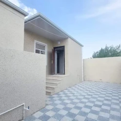 Satılır ev/villa 3 otaqlı 150 m², Binə q.