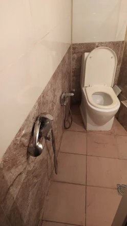 İcarə köhnə tikili 1 otaqlı 20 m², İnşaatçılar m.