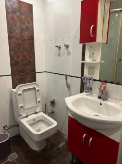Satılır yeni tikili 3 otaqlı 130 m², 20 yanvar m.