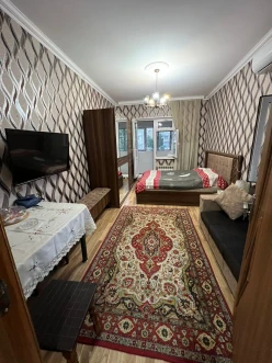 Sale old building 1 rooms 40 m²,  Insaatchilar m.