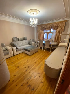 Satılır köhnə tikili 3 otaqlı 57 m², Neftçilər m. m